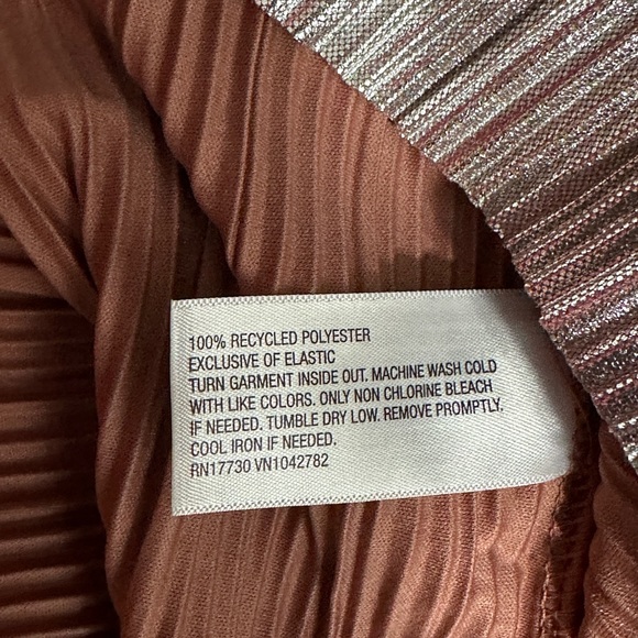 Ava & Viv Champagne Pink Long Sleeve Plisse Pleated Blouse & Ruffle Cuff… - Picture 10 of 10